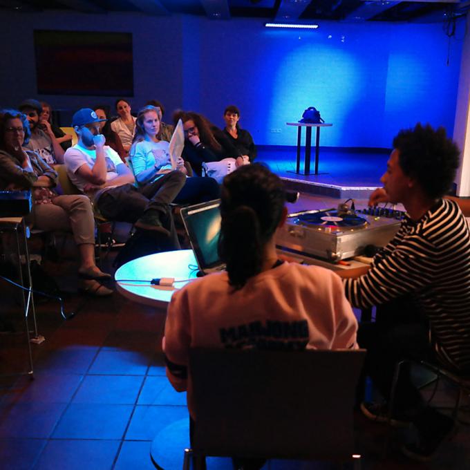 Esa Williams bei OFF THE RECORD #2, Listening Session im DKH, Dortmund 2017. Foto: Guido Meincke