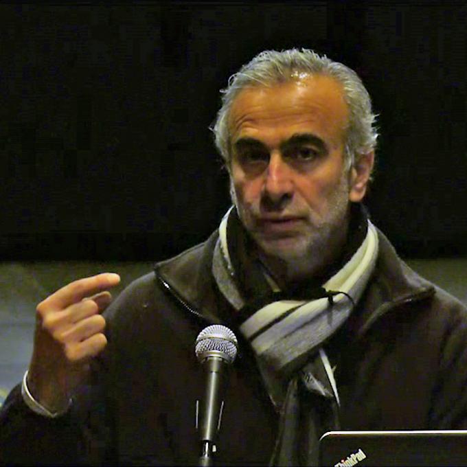 Kenan Araz, Impulsvortrag beim Netzwerktreffen Interkultur. Foto: Guido Meincke Netzwerktreffen Interkultur