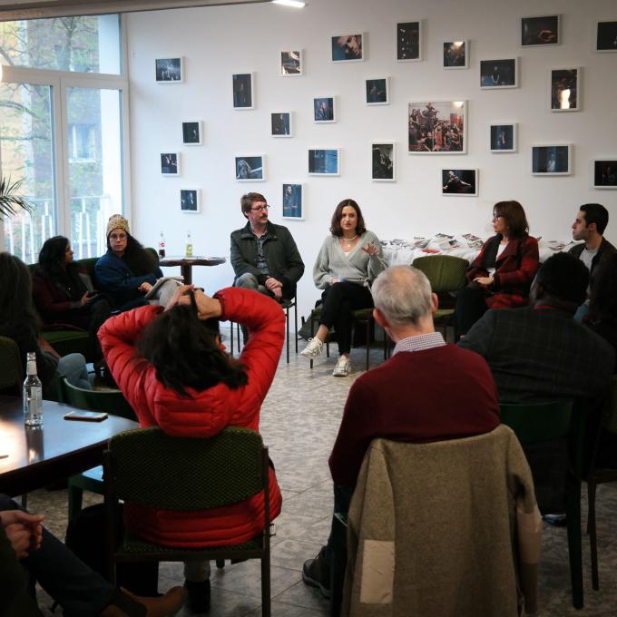 Interkultur Ruhr Hangout mit Yasemin Tayeboun und Thomas Hensolt. Foto: Guido Meincke Interkultur Ruhr Hangout mit Yasemin Tayeboun und Thomas Hensolt. Foto: Guido Meincke