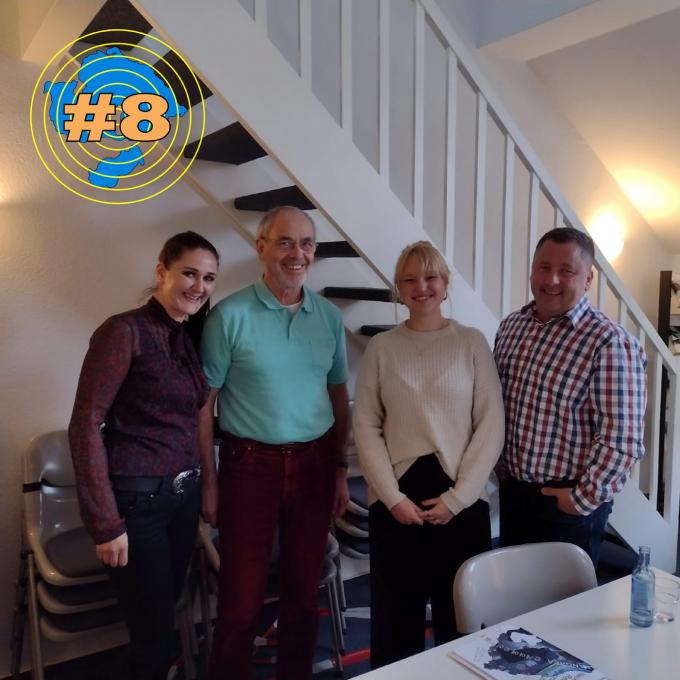 Olga Felker mit Amela Halilović, Herbert Schröer und Samir Corkadi. Foto: Aktion - Leben und Lernen in Bosnien e.V.