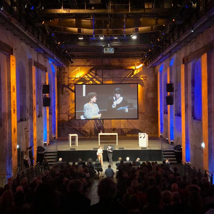 Johanna-Yasirra Kluhs und Fabian Saavedra-Lara, Kulturkonferenz Ruhr, Duisburg 2018. Foto: Guido Meincke Johanna-Yasirra Kluhs und Fabian Saavedra-Lara, Kulturkonferenz Ruhr, Duisburg 2018. Foto: Guido Meincke