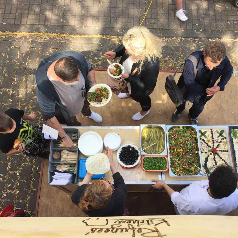 Refugees' Kitchen beim Straßenfest in Eisenheim 2017