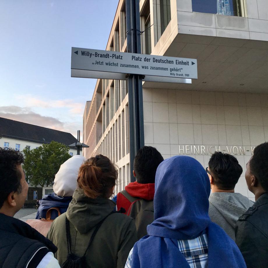 Ha(mm)bibi Gruppe vor dem Kleist Forum