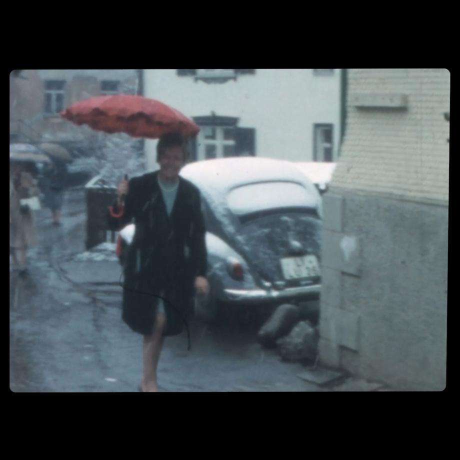 Filmstill aus „All We’ll Ever Need“ von Fehler Kuti, 2021. Foto: Archiv für Familien- und Amateurfilm des Ruhrgebiets