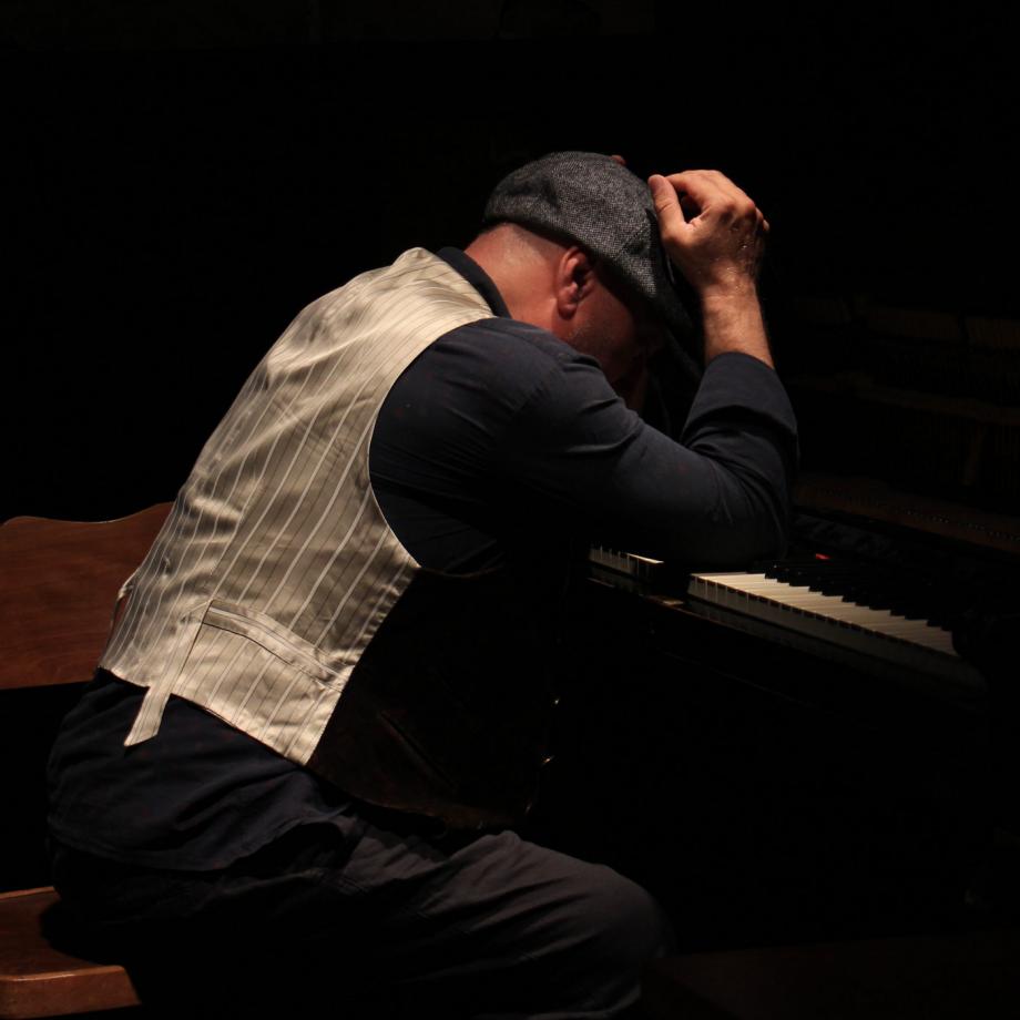Probe zum Monodrama KLISCHEEKLATSCHE (A.T.) mit Mustafa Zekirov. Foto: A.I. Hilfrich