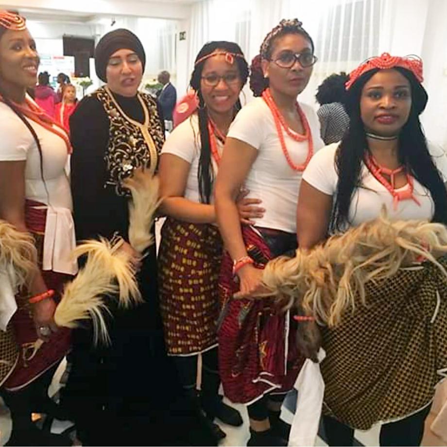 Otu Obi Tanzgruppe Essen. Foto: African Ivory Essen