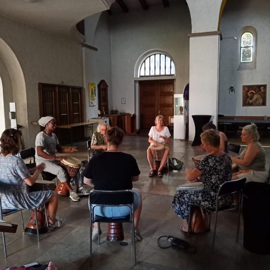 Djembe-Workshop mit Aladji Touré. Foto: Selin Kabakci / Borsig11