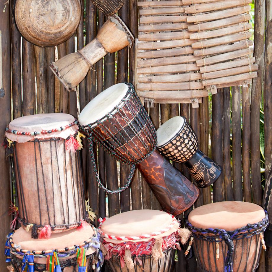 Wissenswertes über Westafrikanische Musikhandwerke. Foto: Lucas Fassou Haba