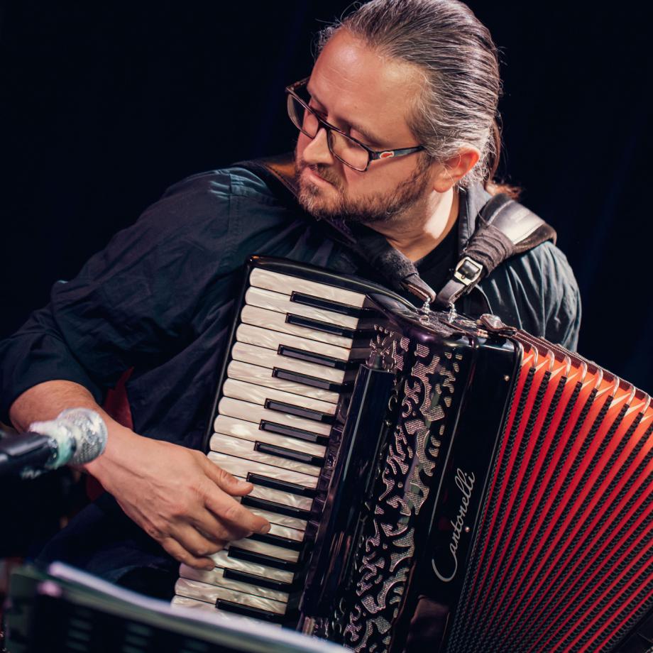 klezmer.welten Workshop, Dozent Ilya Shneyveys. Foto: Anton Tal 