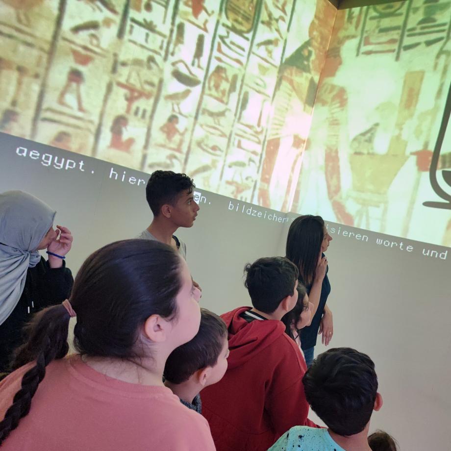 Ab ins Museum! Foto: Dala Hamo