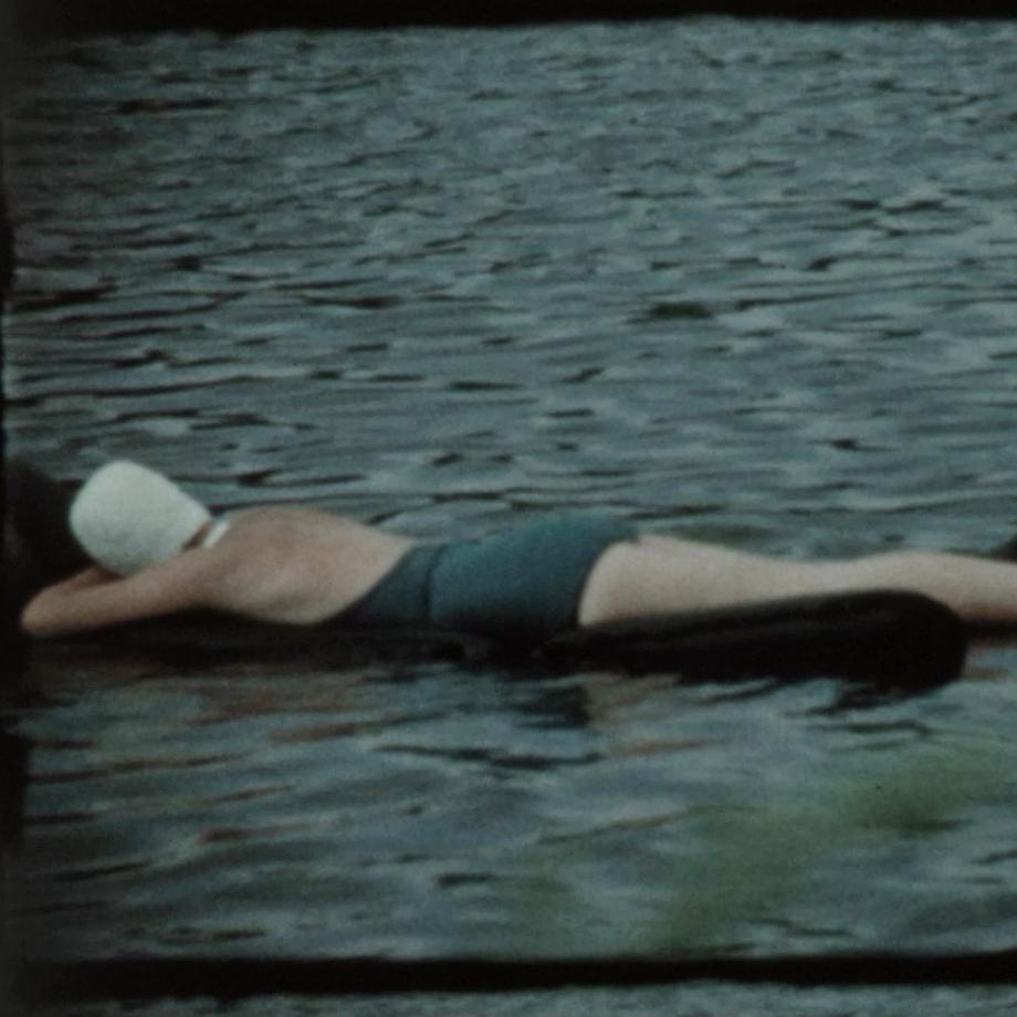 "Frische, helle und süße Fluten", Filmstill aus dem Archiv für Familien- und Amateurfilm des Ruhrgebiets. Foto: Geremia Carrara